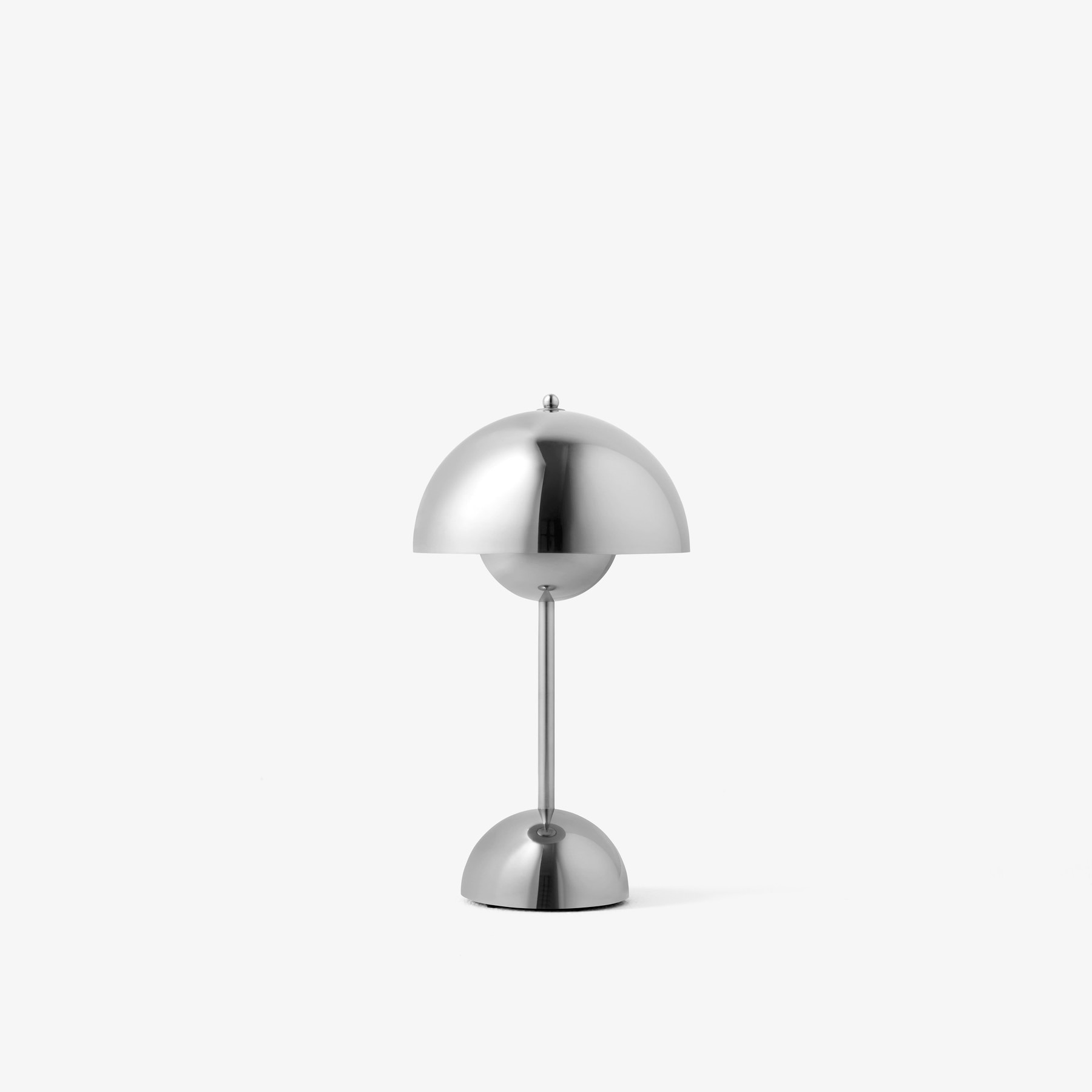 Flowerpot VP9 Portable Table - &tradition | Portable Lamps - USA