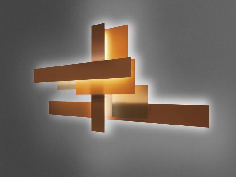 Foscarini's Fields wall light, designed by Vicente Garcia Jimenez