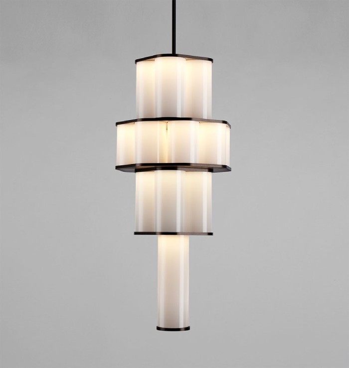 A studio image of Roll & Hill's Bauer 02 suspension light, designed by Jason Miller.