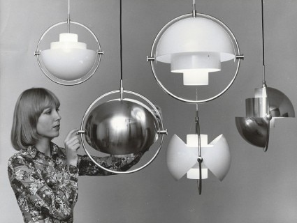 An ad photo from December 1974 for the release of Gubi's Multi-Lite, designed by Louis Weisdorf.