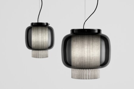 A studio shot of Parachilna's Manila T family of lights in black.