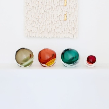 The Mantle collection of decorative objects from SkLO