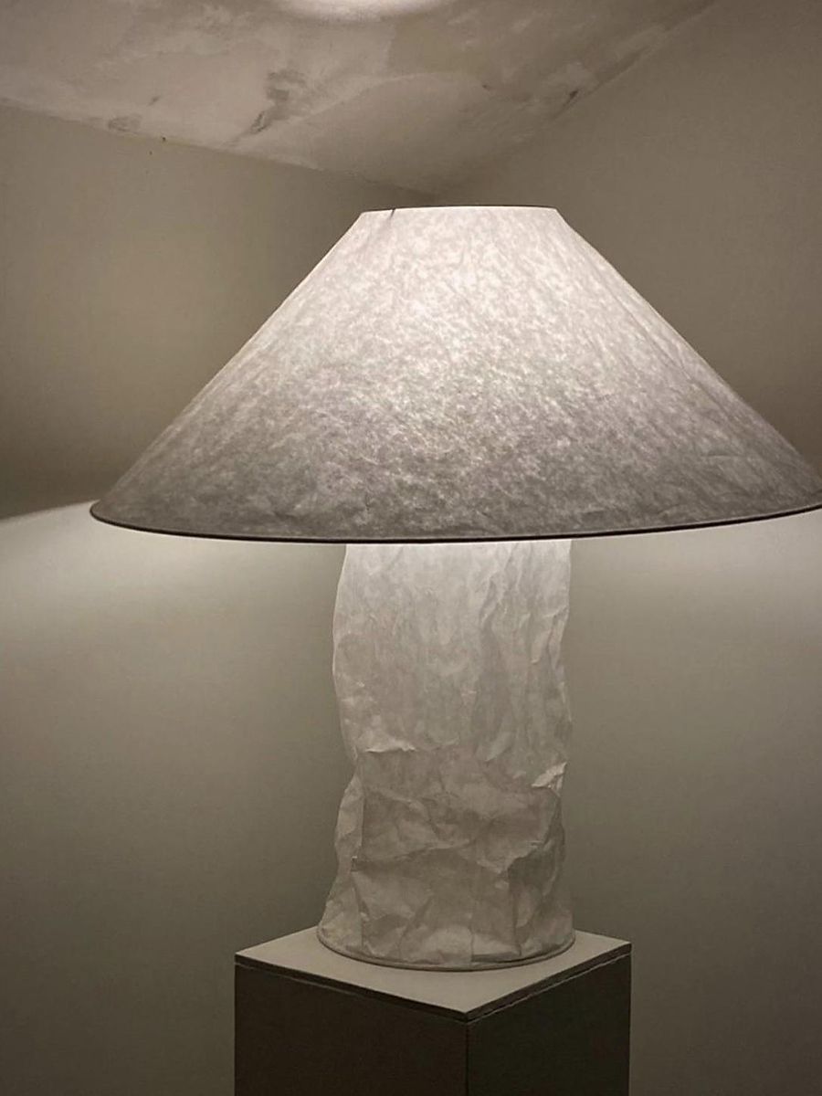 Lampampe Table