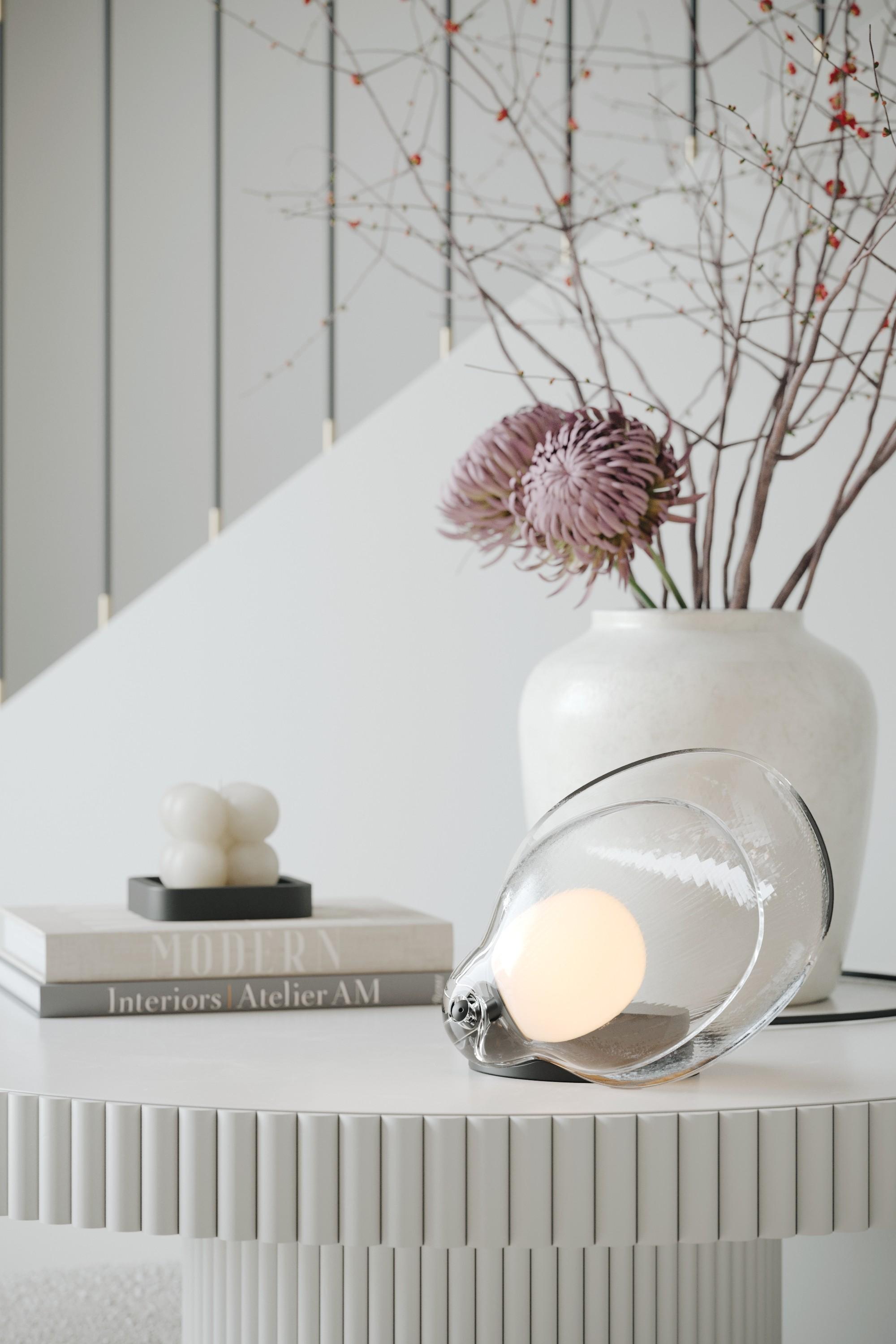 Petal Table Lamp