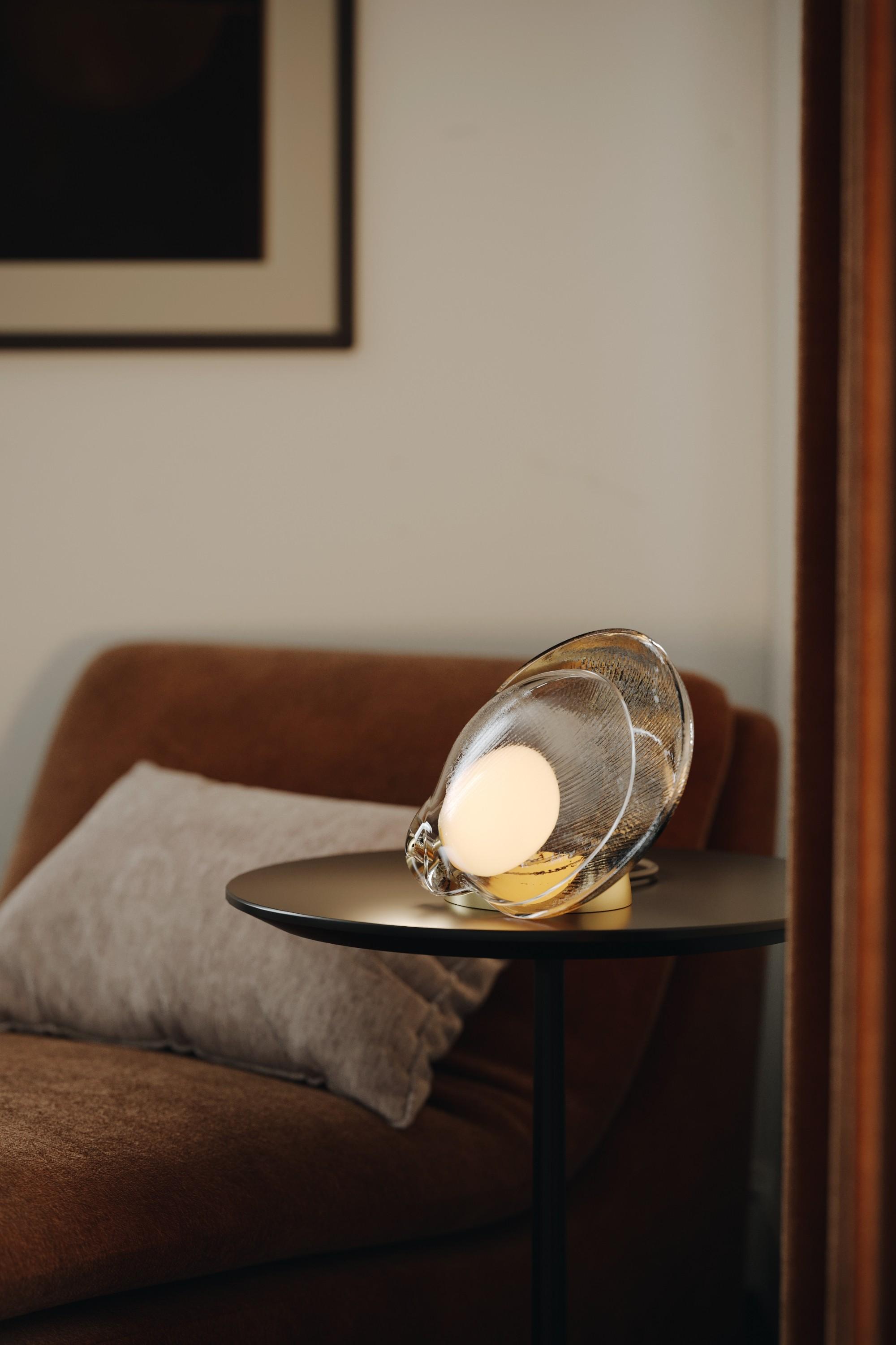 Petal Table Lamp
