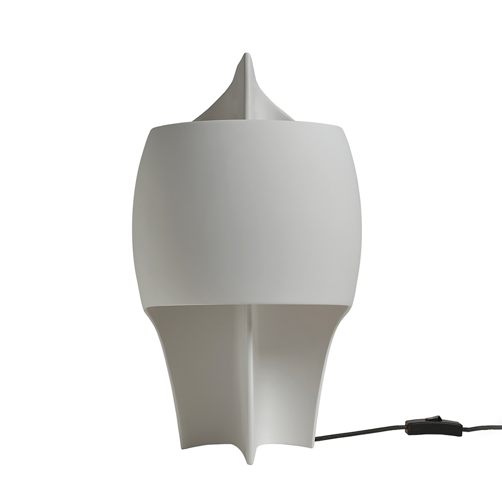 dcw-la-lampe-b-table-image-001.jpg