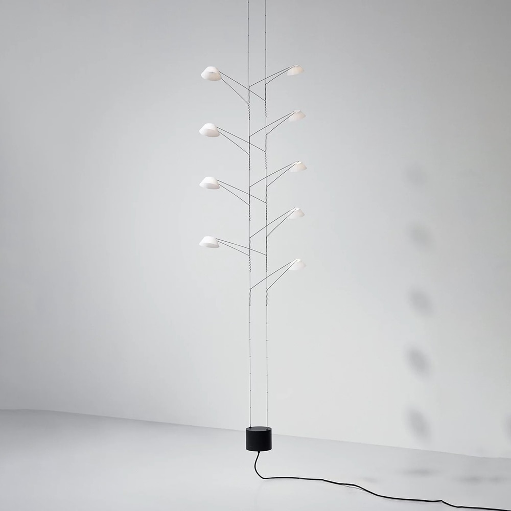 luceplan-liiu-floor-image-001.jpg