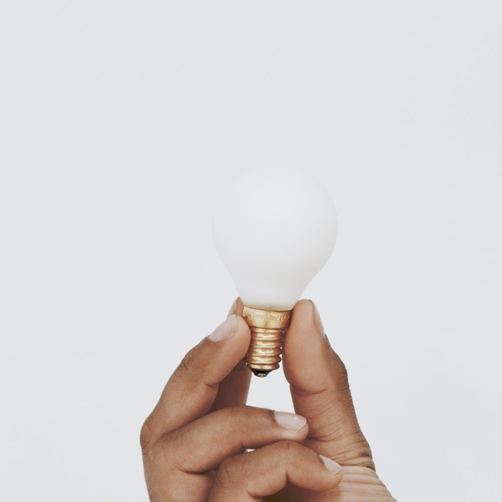 Porcelain I 3W LED Bulb